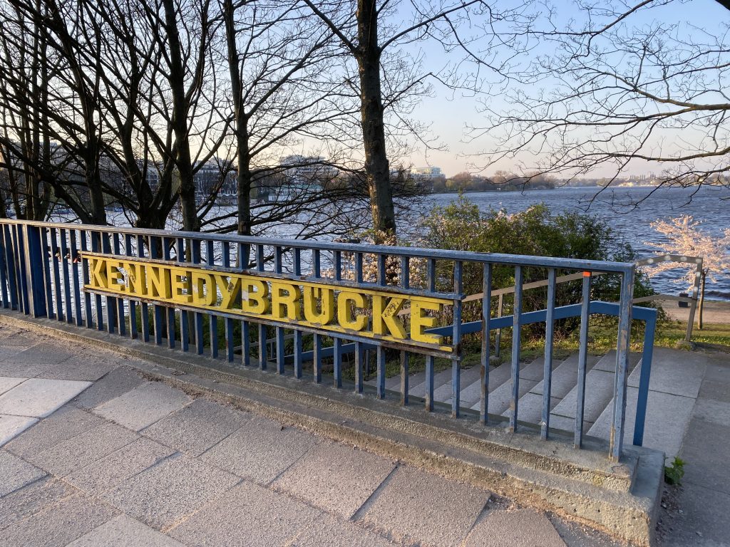 Kennedy Bridge, Hamburg