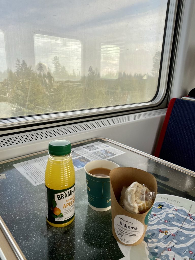 Sleeper train breakfast